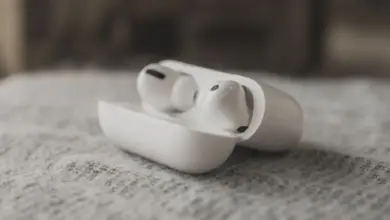 AirPods Pro 3: هل تتحول سماعات أبل إلى بديل حقيقي عن الساعة الذكية؟