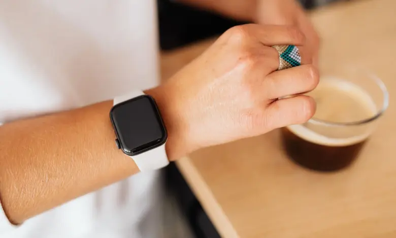 خاتم أبل الذكي: هل يغني عن ساعة Apple Watch في تتبع الصحة؟