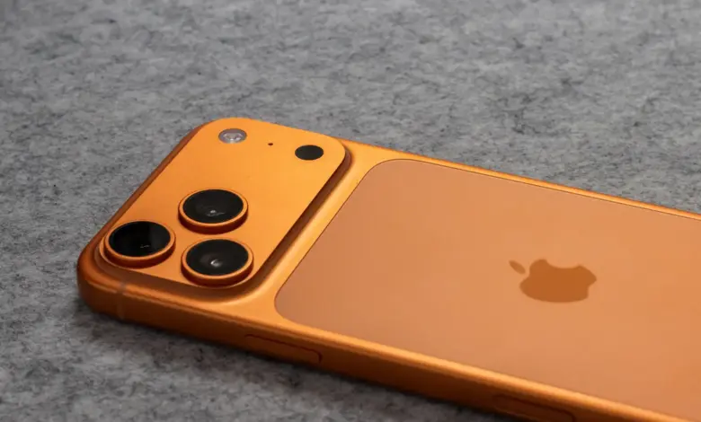iPhone 17 Pro مقابل Galaxy S26 Ultra: المقارنة الشاملة لملوك الهواتف الذكية
