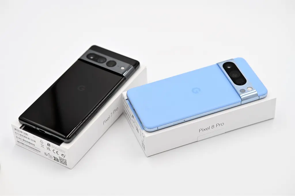 هاتفا Google Pixel 8 Pro وPixel 7 Pro بنظام أندرويد