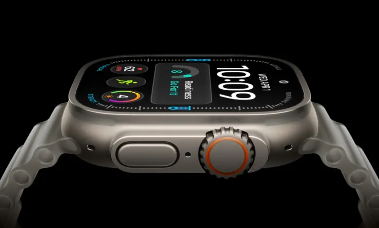 ساعة Apple Watch Ultra 4 بهيكل من التيتانيوم الطبيعي