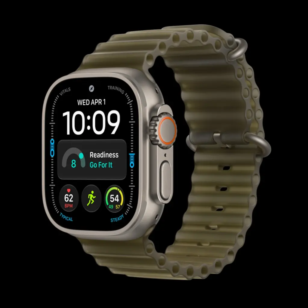 Apple Watch Ultra 4 مع سوار Ocean الشفاف
