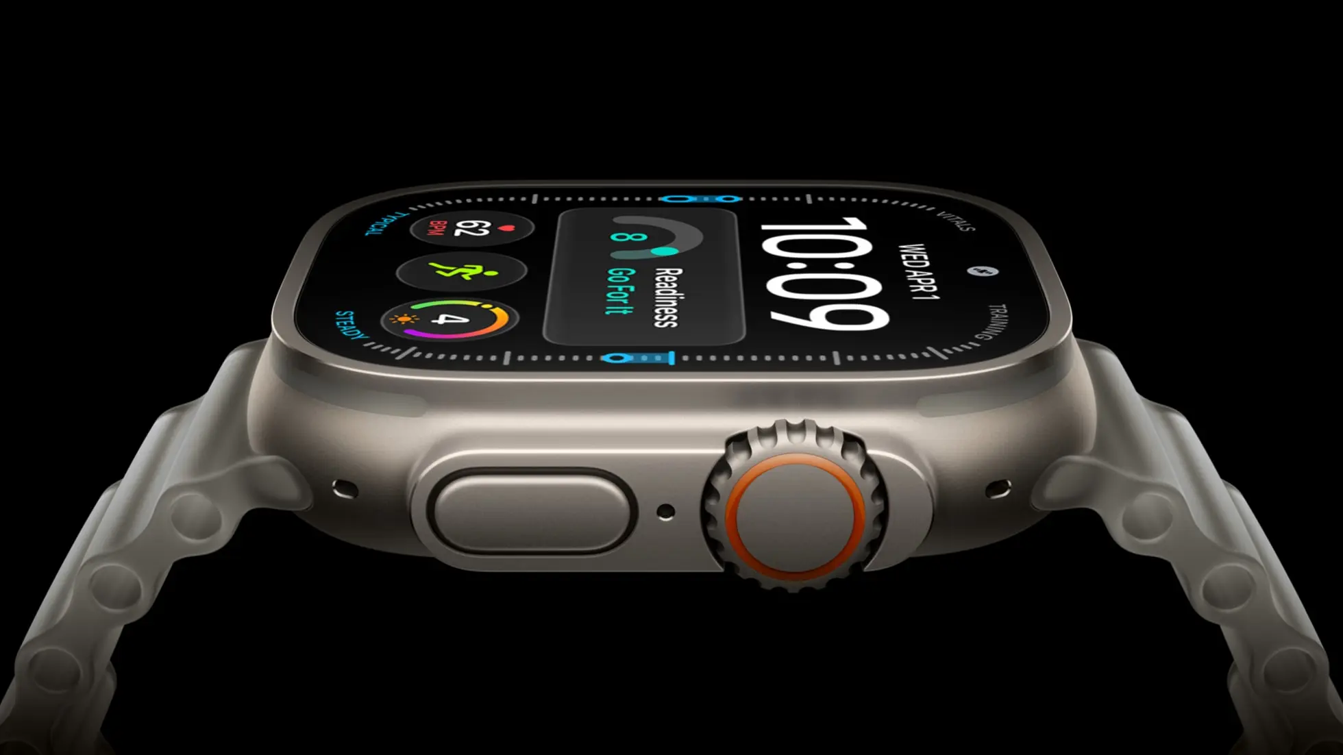 ساعة Apple Watch Ultra 4 بهيكل من التيتانيوم الطبيعي