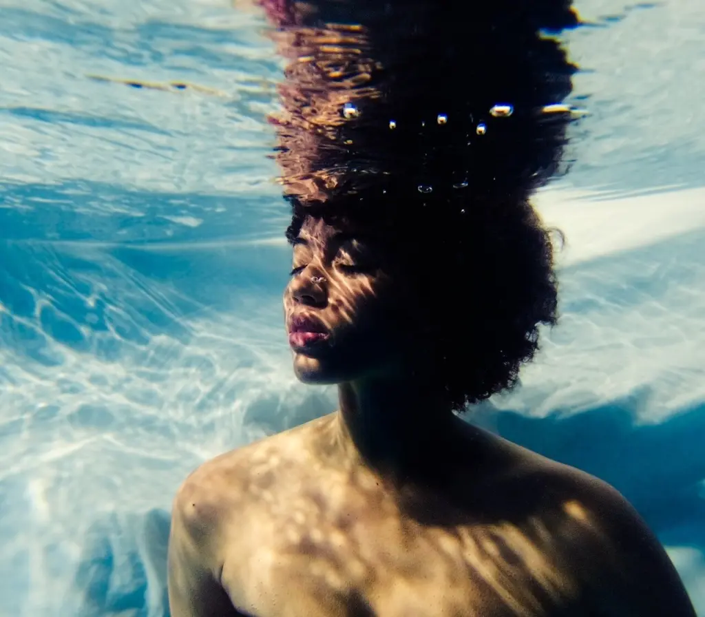 لقطة تحت الماء مصورة بكاميرا GoPro Mission 1