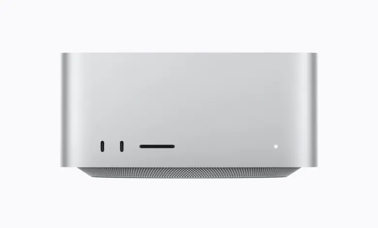 جهاز Mac Studio الجديد بشريحتي M5 Max وM5 Ultra من الأمام