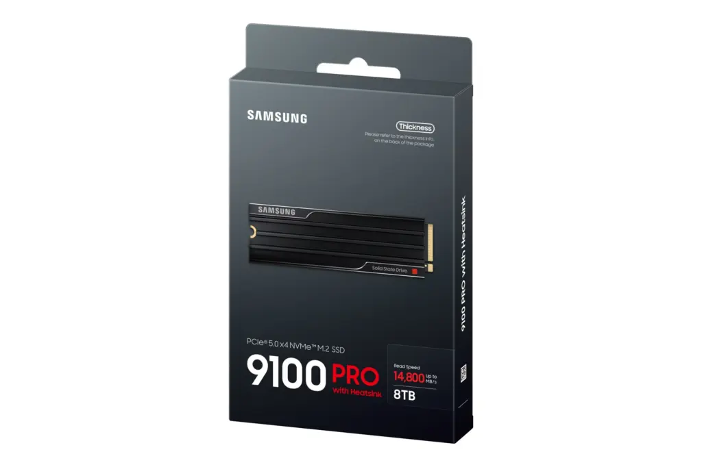 علبة وحدة Samsung 9100 PRO سعة 8 تيرابايت مع مشتت حراري