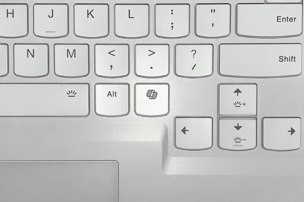 مفتاح Copilot المخصص على لوحة مفاتيح لابتوب