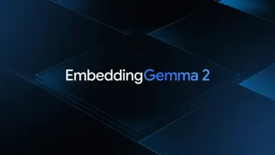 شعار EmbeddingGemma 2 على خلفية زرقاء داكنة