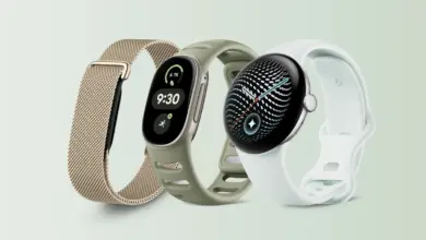 سوار Fitbit Edge من Google بجانب Pixel Watch 5 بألوان الإصدار الجديد
