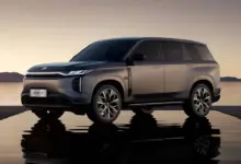 سيارة GAC GS7 PHEV الهجينة القابلة للشحن