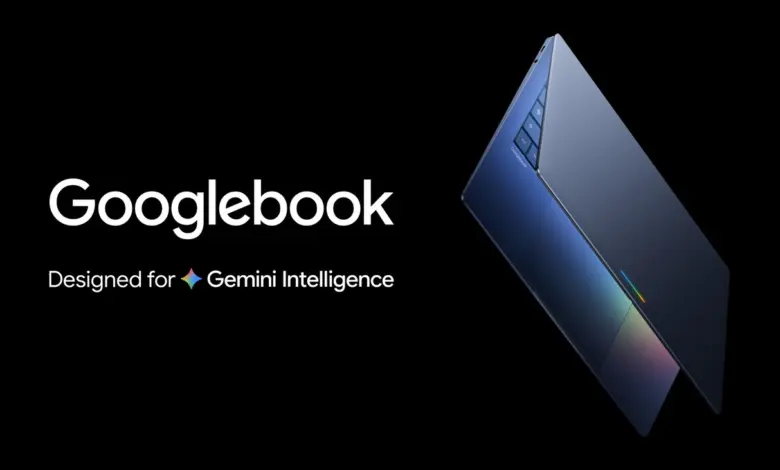 شعار Googlebook وحاسوب محمول مغلق جزئيًا