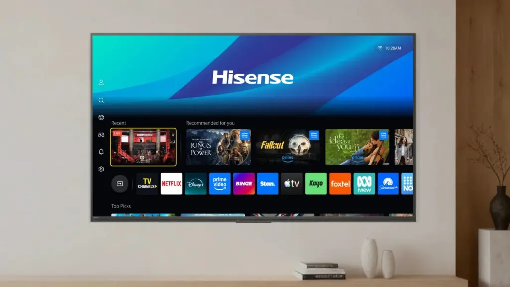 واجهة نظام VIDAA الرئيسية على تلفزيون Hisense UR9