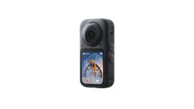 كاميرا Insta360 X6 باللون الأسود