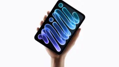 iPad mini الجديد بشاشة OLED في اليد