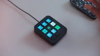 لوحة أزرار Logitech MX Keypad للمبرمجين بأزرارها المضيئة