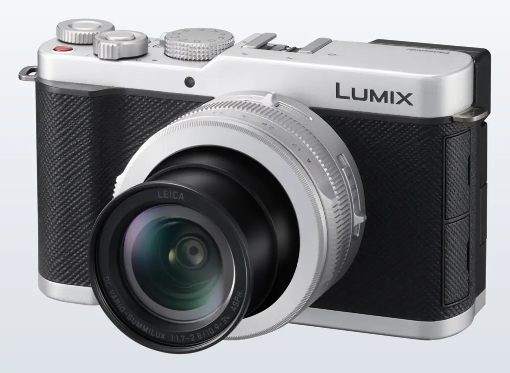 كاميرا Panasonic Lumix L10 بالنسخة الفضية