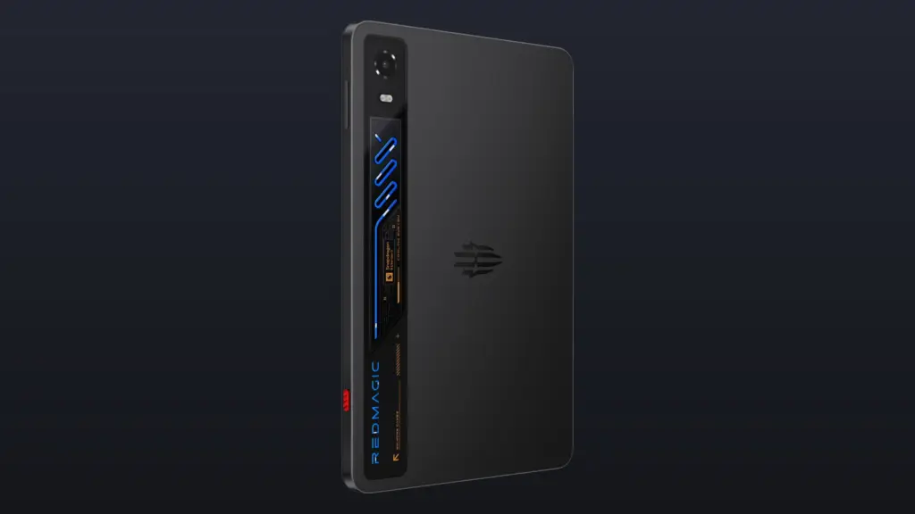 ظهر جهاز RedMagic Astra 2 اللوحي بشريط الإضاءة وبنظام التبريد السائل