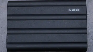 قرص Samsung Portable SSD T7 Shield الخارجي