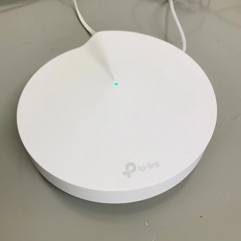 وحدة TP-Link Deco M9 Plus من أنظمة Mesh