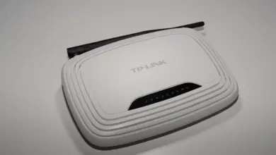 راوتر واي فاي أبيض من TP-Link بهوائي