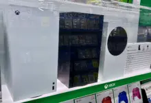 جهازا Xbox Series X وXbox Series S معروضان في متجر